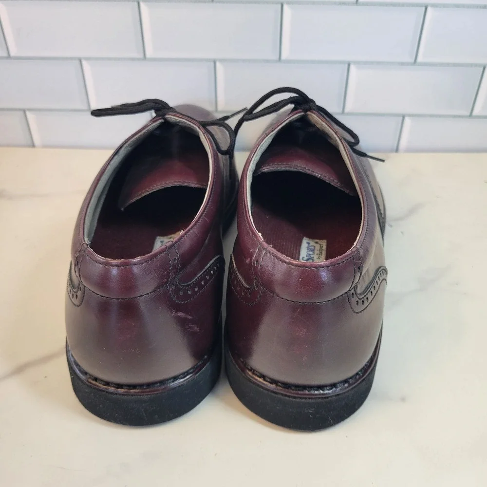 Rockport DresSports Mens 11 W Burgundy Leather Wingtip Oxford Vibram Shoe